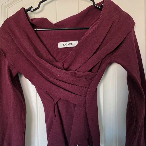 Cranberry long sleeve sweater - Picture 1 of 4